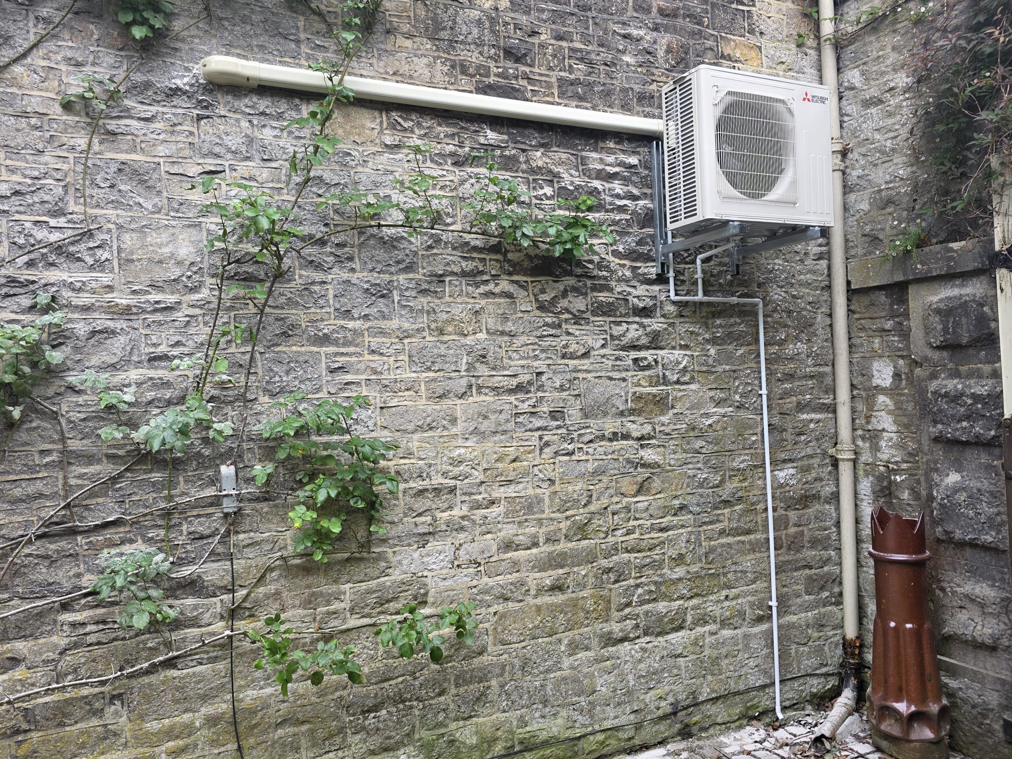 Outdoor pipework integration
